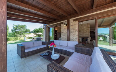 Casale Rosy 6+2