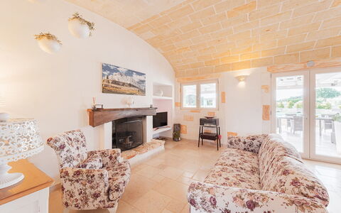 White Stone House 6+1: Mobilia, Casa, Divano, Sedia, Soggiorno, Soffitto, Tavolino Da Caffè, Cucina & Sala Da Pranzo Tavolo