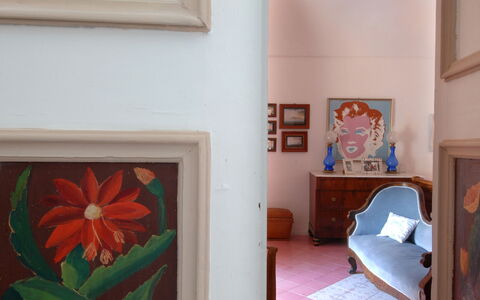 Casa Maria 6+2: Parete, Interior Design, Cornice, Camera, Mobilia, Arti Visive, Dipingere, Color Legno, Arte Moderna