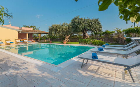 Il Giardino dei Limoni 8: Piscina, Acqua, Ricorrere, Terme, Mobili Da Esterno, Eco Hotel, Materiale Composito, Estate, Hacienda, Tempo Libero