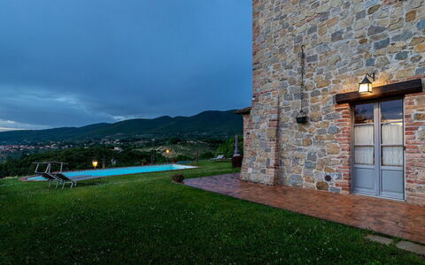 San Rocco 4: Piscina, Agriturismo, Estate, Villa, Eco Hotel, Backyard, Mobili Da Esterno, Cortile