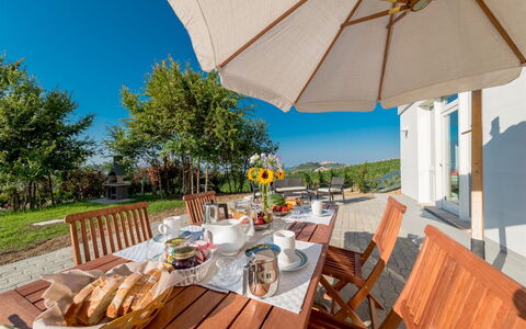 Casa di Eolo 8+2: Mobilia, Mobili Da Esterno, Cucina & Sala Da Pranzo Tavolo, Sedia, Tavolo Esterno, Giardino, Landscaping, Cortile, Vaso Di Fiori, Pianta Della Casa