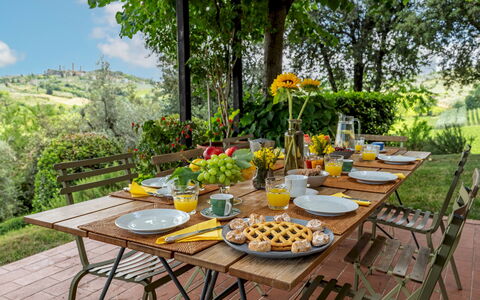 Villa Caterina 8: Mobilia, Tavolo, Cibo, Tavola, Mobili Da Esterno, Frutta, Tavolo Esterno, Tovaglia, Cucina & Sala Da Pranzo Tavolo, Sedia