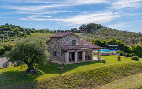 Le Macine 6: Paesaggio, Casa, Lotto, Pascolo, Area Rurale, Villetta, Agriturismo, Estate, Prato