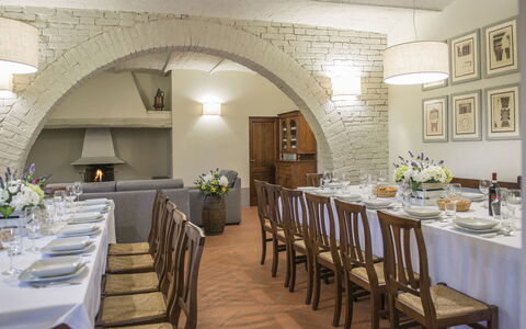 Le Caselle 26: Mobilia, Interior Design, Tavolo, Soffitto, Sedia, Illuminazione, Tavola, Sala Da Pranzo, Cucina & Sala Da Pranzo Tavolo, Camera