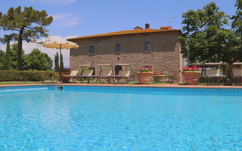 Le Caselle 26: Piscina, Estate, Hacienda, Villa, Ricorrere, Eco Hotel, Hotel