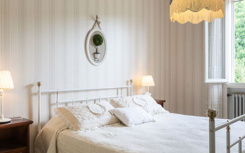 La Villa Dina 10: Interior Design, Camera Da Letto, Letto, Bedding, Mobilia, Lenzuolo, Legna, Biancheria, Tessile, Pavimentazione