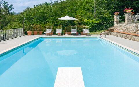La Villa Dina 10: Piscina, Blu, Acqua, Ricorrere, Mobili Da Esterno, Tempo Libero, Materiale Composito, Eco Hotel, Terme, Lettino