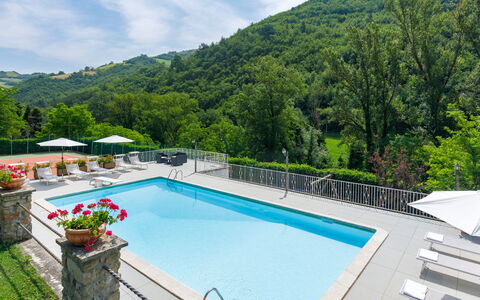 La Villa Dina 10: Piscina, Ricorrere, Eco Hotel, Terme, Mobili Da Esterno, Hotel, Tempo Libero, Villa, Resort Citta ', Landscaping