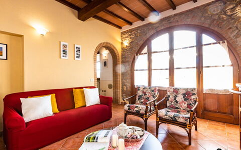 Il Poggiarellino 14: Mobilia, Interior Design, Parete, Divano, Pavimentazione, Soffitto, Camera, Pavimento, Casa, Soggiorno
