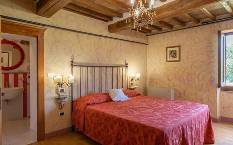 La Colonica 18: Parete, Camera Da Letto, Letto, Bedding, Lenzuolo, Mobilia, Biancheria, Telaio Del Letto, Casa, Camera
