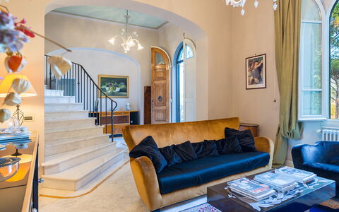 Villa Leonardo 30+6: Mobilia, Interior Design, Legna, Pavimentazione, Pavimento, Illuminazione, Casa, Divano, Soggiorno, Camera