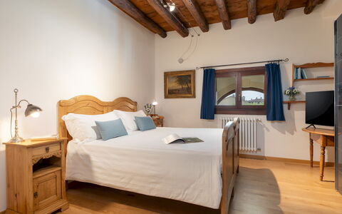 Villa Barchessa Panigai 8: Mobilia, Letto, Camera Da Letto, Interior Design, Lenzuolo, Legna, Bedding, Pavimentazione, Biancheria, Camera
