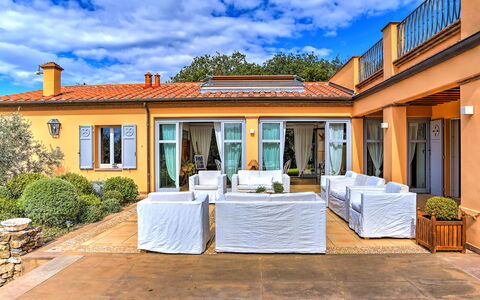 Villa le Cave 12: Estate, Casa, Ricorrere, Eco Hotel, Piscina, Hacienda, Villa, Giardino, Shade, Sedia