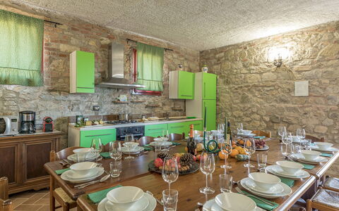 Podere San Ansano 14+2: Mobilia, Interior Design, Tavolo, Pavimentazione, Cucina & Sala Da Pranzo Tavolo, Sedia, Soffitto, Camera, Sala Da Pranzo, Cucina