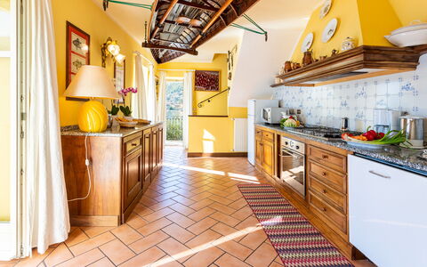 Villa Rivetta 6+2: Interior Design, Mobilia, Pavimentazione, Cucina, Legna, Pavimento, Controsoffitto, Camera, Cabinetry, Illuminazione