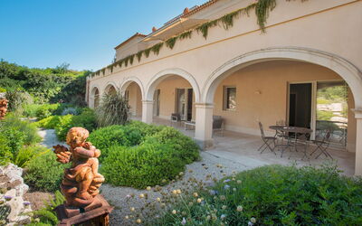 Villa Passo degli Aironi 12