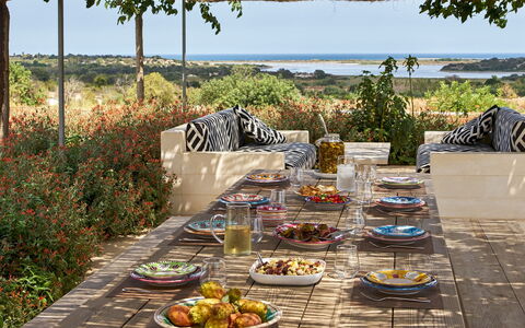 Villa Majoli 9: Mobilia, Tavolo, Mobili Da Esterno, Sedia, Tavolo Esterno, Giardino, Cucina & Sala Da Pranzo Tavolo, Shade, Ristorante, Terrazza