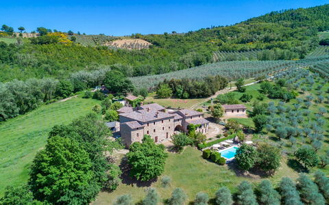 Podere le Corone 14: Estate, Villa, Cibo, Hacienda