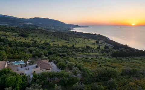 Villa le Sorbe 12: Orizzonte, Paesaggio, Costa, Fotografia Aerea, Sole, Sera, Alba, Chaparral