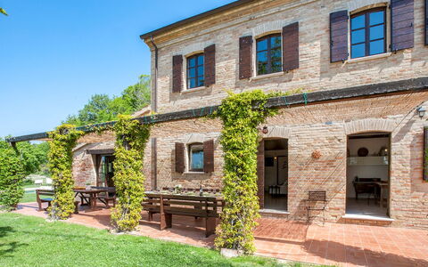 Casa Melograno 11+2: Estate, Giardino, Brick, Dimora, Hacienda, Landscaping, Prato, Villa, Cortile, Agriturismo