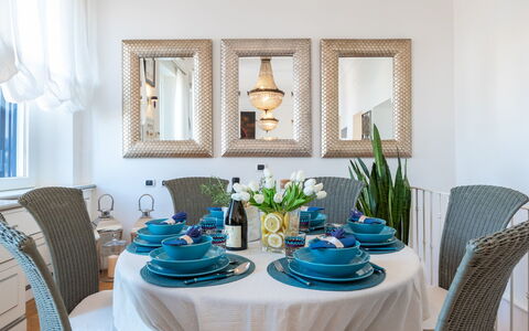 Villa Callari 6+2: Mobilia, Interior Design, Tavolo, Tavola, Sedia, Sala Da Pranzo, Camera, Tessile, Illuminazione, Cucina & Sala Da Pranzo Tavolo