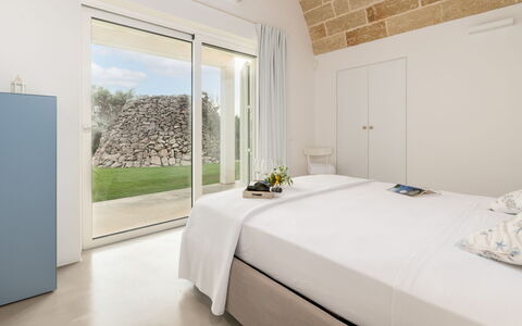 Villa la Pupazza 8: Camera Da Letto, Interior Design, Pavimentazione, Letto, Pavimento, Casa, Soffitto, Mobilia, Biancheria, Bedding