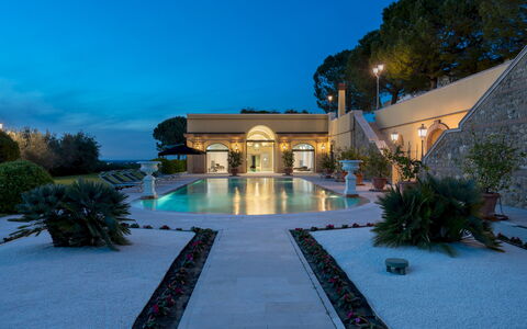 Tenuta Bagni De'Consoli 24: Piscina, Giardino, Ricorrere, Estate, Landscaping, Hacienda, Shade, Cortile, Dimora, Vaso Di Fiori