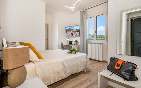 Dama dei Venti 6+2: Parete, Interior Design, Mobilia, Camera Da Letto, Camera, Letto, Appartamento, Casa, Pavimento, Pavimentazione