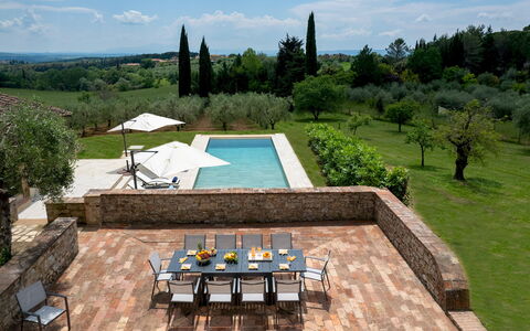 Terra di Siena 14: Mobilia, Tavolo, Architettura, Sedia, Mobili Da Esterno, Cucina & Sala Da Pranzo Tavolo, Casa, Giardino, Lotto, Estate