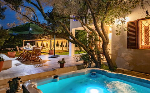 Casa Valentina 6: Piscina, Ricorrere, Mobilia, Notte, Illuminazione, Mobili Da Esterno, Eco Hotel, Paesaggio Di Illuminazione, Vaso Di Fiori, Estate