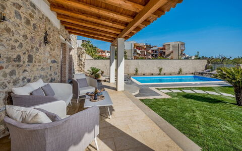 Villa Gallus 6: Piscina, Mobilia, Ricorrere, Mobili Da Esterno, Appartamento, Sedia, Flagstone, Eco Hotel, Estate