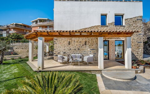 Villa Gallus 6: Architettura, Casa, Estate, Shade, Villa, Balcone, Design, Cortile, Terrazza, Struttura Esterna