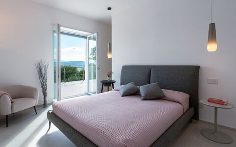 Villa Petrillo 6: Mobilia, Letto, Interior Design, Camera Da Letto, Parete, Pavimentazione, Casa, Pavimento, Bedding, Camera