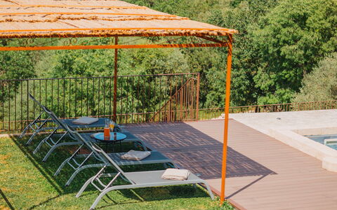 Villa Sumac 6: Legna, Piscina, Shade, Mobili Da Esterno, Color Legno, Giardino, Struttura Esterna, Eco Hotel, Latifoglie, Backyard