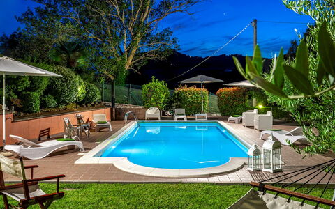 Villa Banci 8: Piscina, Ricorrere, Mobili Da Esterno, Ombrello, Terme, Eco Hotel, Mobilia, Lettino, Tempo Libero, Hacienda