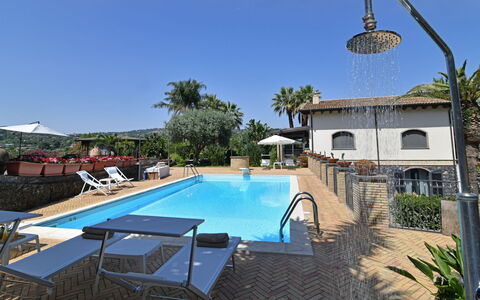 Villa Biddizza 10: Piscina, Ricorrere, Hotel, Hacienda, Eco Hotel, Villa, Ombrello, Sedia, Lettino