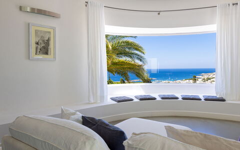 Villa Calypso 8: Interior Design, Mobilia, Ricorrere, Pavimento, Appartamento, Soffitto, Soggiorno, Hotel, Divano