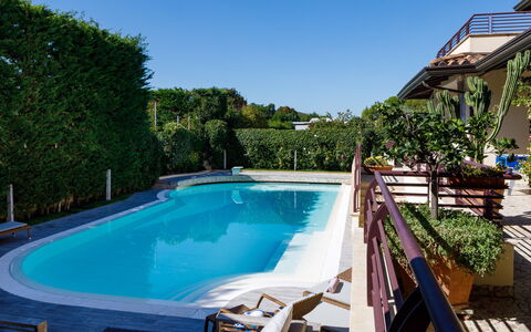Villa Alais 8: Blu, Piscina, Ricorrere, Tempo Libero, Mobili Da Esterno, Eco Hotel, Shade, Villa, Hacienda, Hotel