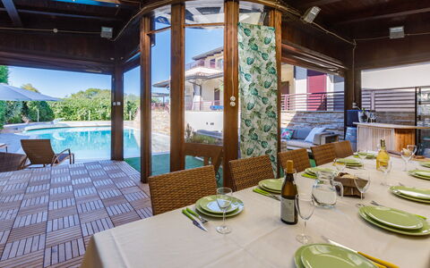 Villa Alais 8: Casa, Ricorrere, Sedia, Shade, Color Legno, Deck, Eco Hotel, Portico, Estate, Villa