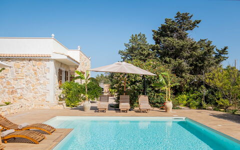 Villa i Mori 4: Piscina, Ricorrere, Estate, Eco Hotel, Villa, Landscaping, Hacienda, Ombrello, Hotel
