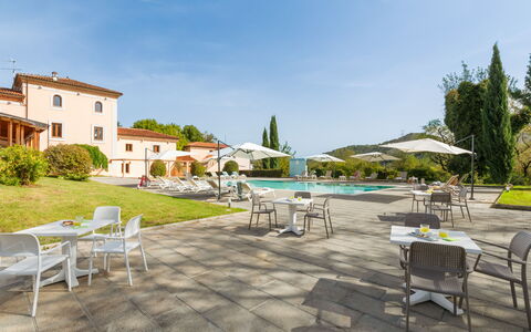 Tenuta Esdra 20: Ricorrere, Resort Citta ', Piscina, Villa