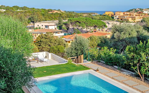 Villa la Marina 5+1: Piscina, Zona Residenziale, Ricorrere, Estate, Eco Hotel, Landscaping, Giardino, Hacienda, Villa, Terme