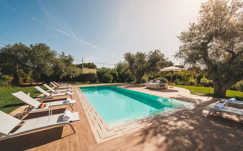 Trulli Biancapetra 8+2: Piscina, Ricorrere, Estate, Mobili Da Esterno, Eco Hotel, Hacienda, Giardino, Landscaping, Lettino, Villa