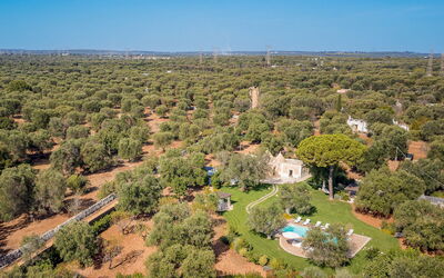 Trulli Biancapetra 8+2