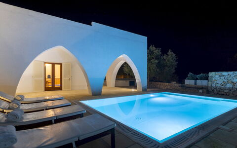 Villa Floria 4: Arco, Soffitto, Design, Piscina, Hotel, Illuminazione Diurna, Villa