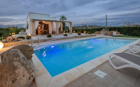 Villa Serena 4: Blu, Piscina, Ricorrere, Materiale Composito, Tempo Libero, Giochi D'Acqua, Estate, Eco Hotel, Hacienda, Villa