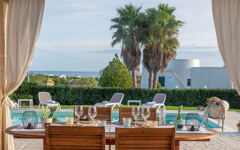 Villa Serena 4: Blu, Mobilia, Mobili Da Esterno, Piscina, Ricorrere, Sedia, Shade, Ombrello, Eco Hotel, Landscaping
