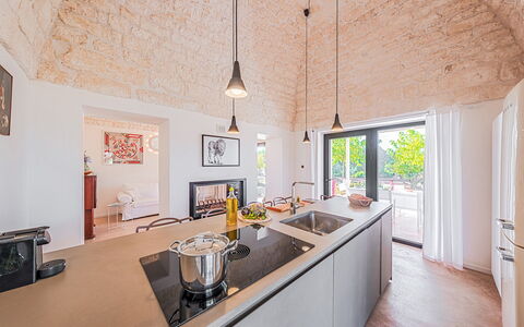 Borgo Dell'Agrumeto 8: Cucina, Interior Design, Pavimentazione, Controsoffitto, Soffitto, Lampada, Pavimento, Illuminazione, Mobilia, Elettrodomestico Da Cucina