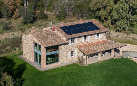 Villa Dada 10: Casa, Casa, Villetta, Tetto, Agriturismo, Estate, Giardino, Prato, Cortile, Villa